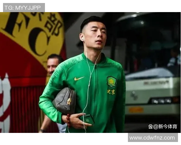 揭开黑哨背后的秘密足球明星们的隐秘故事与争议事件