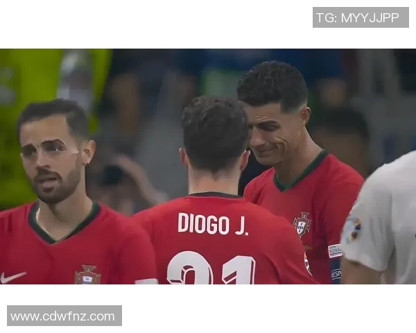 献给绿茵场上闪耀星光的足球明星们的颂歌